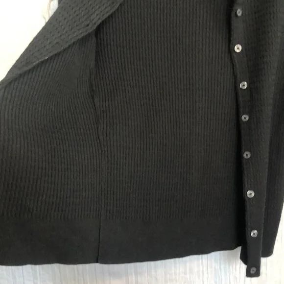 ISAAC MIZRAHI size M 2 black & white short sleeve button down sweater cardigans - Picture 4 of 10